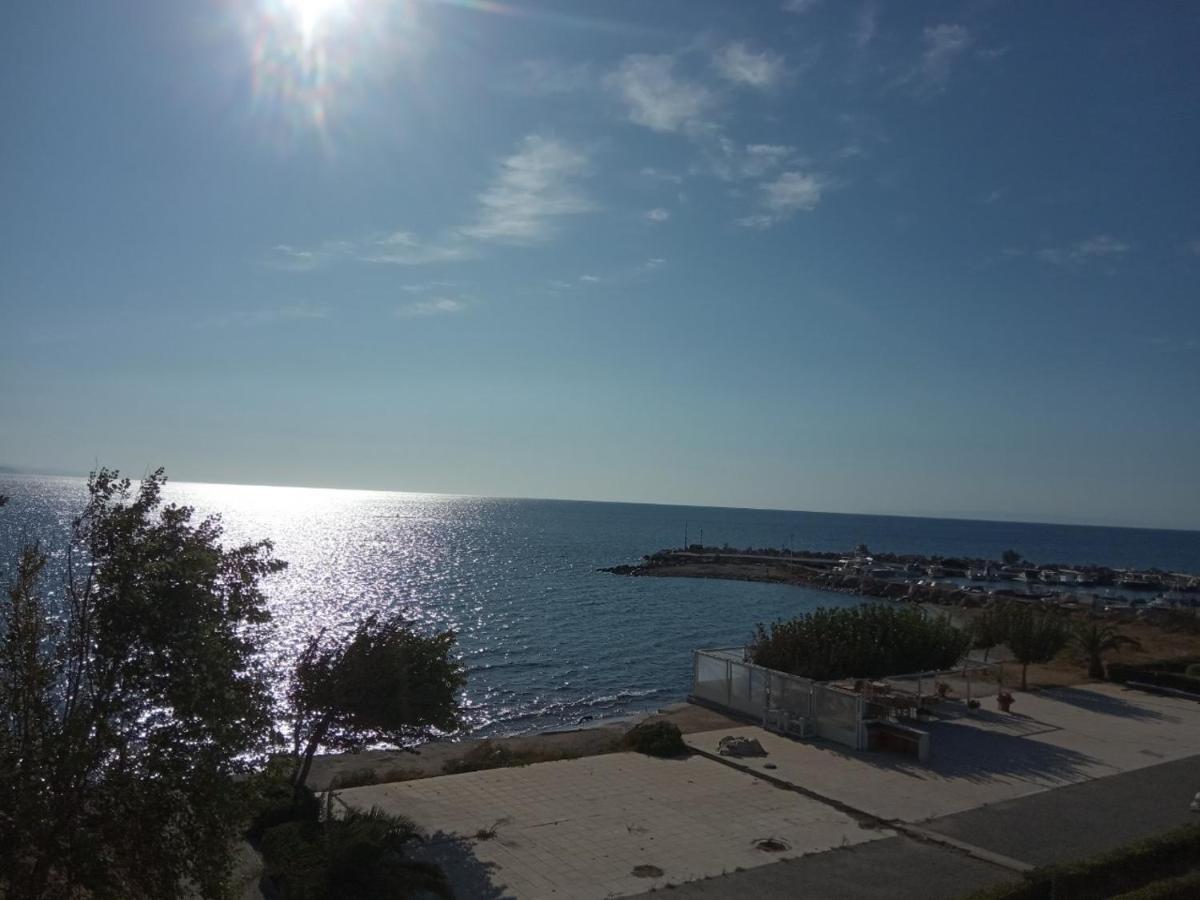 Faros Apartments Artemida  Luaran gambar